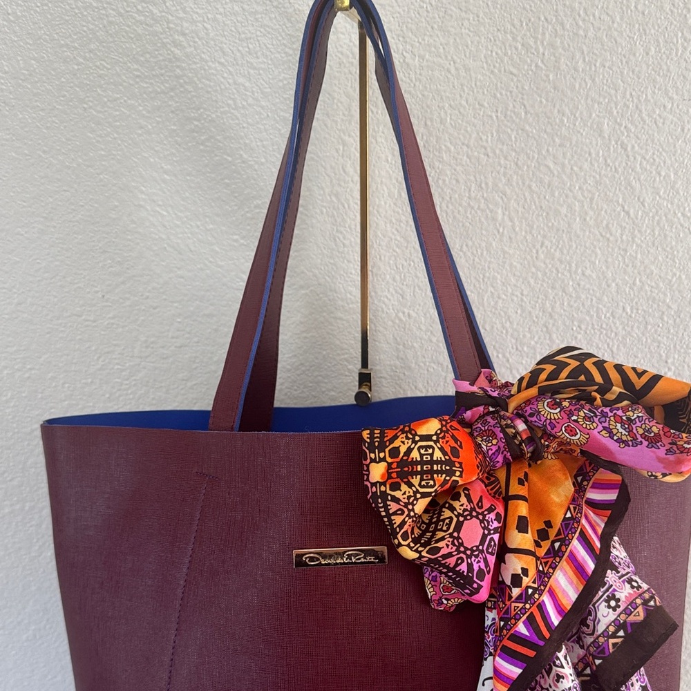 Oscar de la Renta Tote & Silk Scarf - Picture 3 of 15